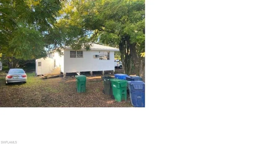 255 SE 4TH  AVE, South Bay, FL 33493