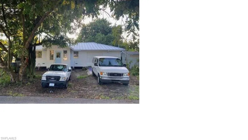 255 SE 4TH  AVE, South Bay, FL 33493