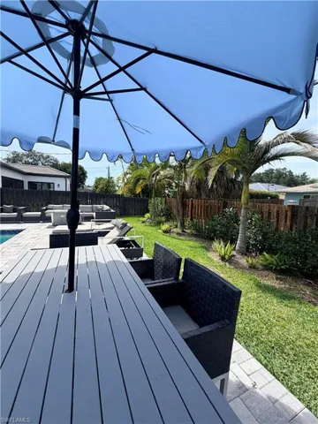 841  91st N AVE, Naples, FL 34108