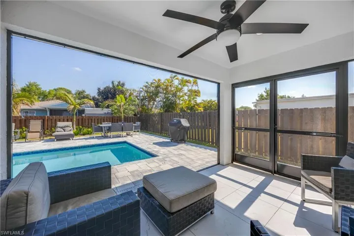 841  91st N AVE, Naples, FL 34108