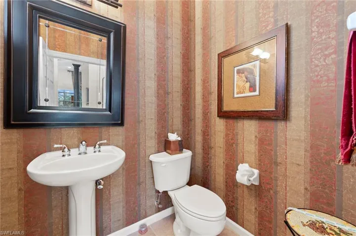 Powder room