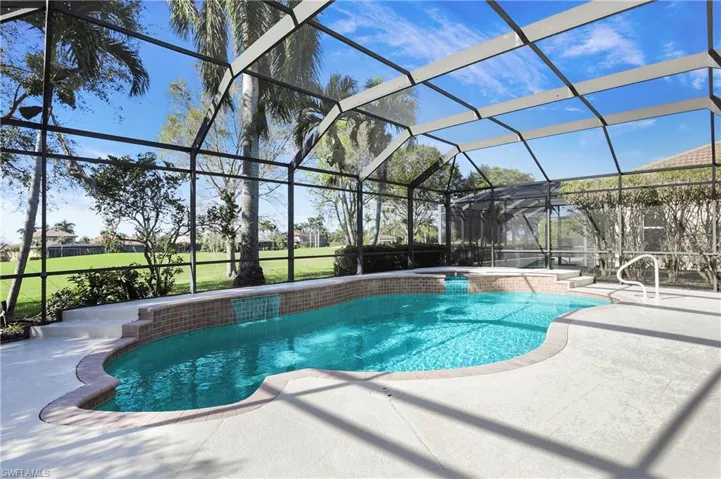 6813  Bent Grass  DR, Naples, FL 34113