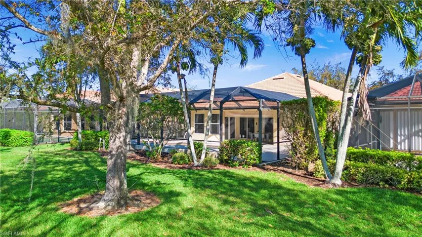6813  Bent Grass  DR, Naples, FL 34113