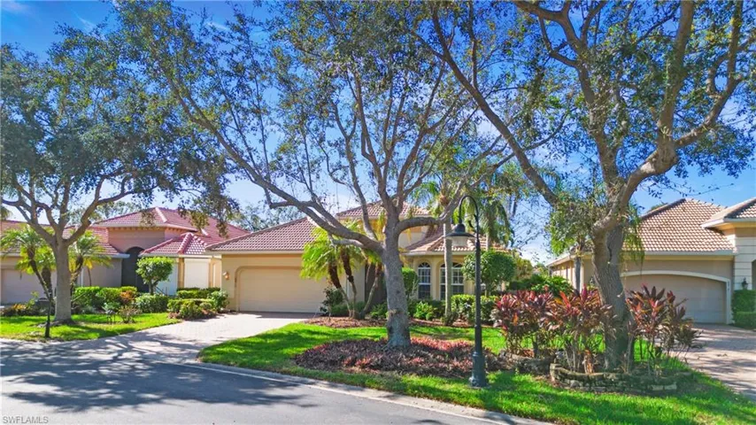 6813  Bent Grass  DR, Naples, FL 34113