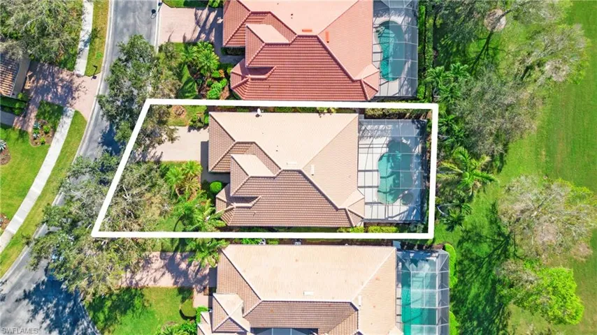 6813  Bent Grass  DR, Naples, FL 34113