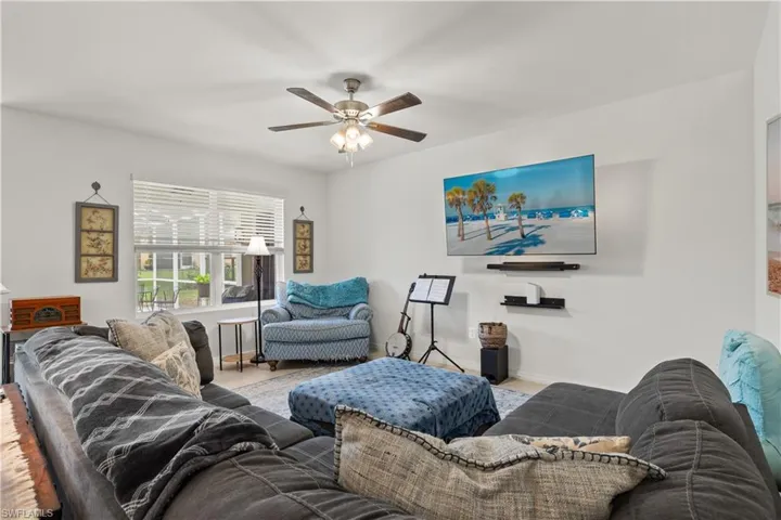 2243 SW 4th  ST, Cape Coral, FL 33991