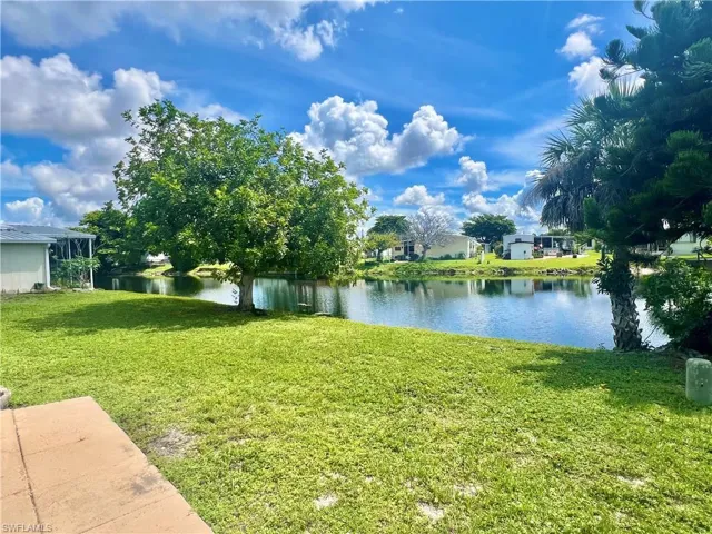 817 Cape Haze Ln, Naples, Florida 34104