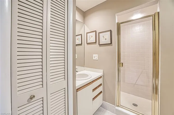 Guest-Bath