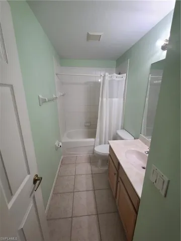 Upstairs bathroom