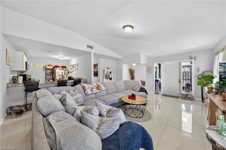 17318 Timber Oak Ln, Fort Myers, Florida 33908