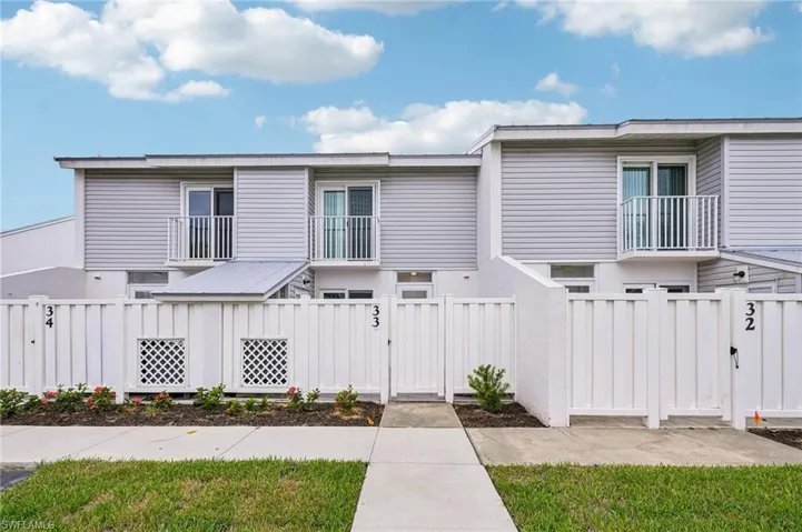 18010 San Carlos Blvd 33, Fort Myers Beach, Florida 33931