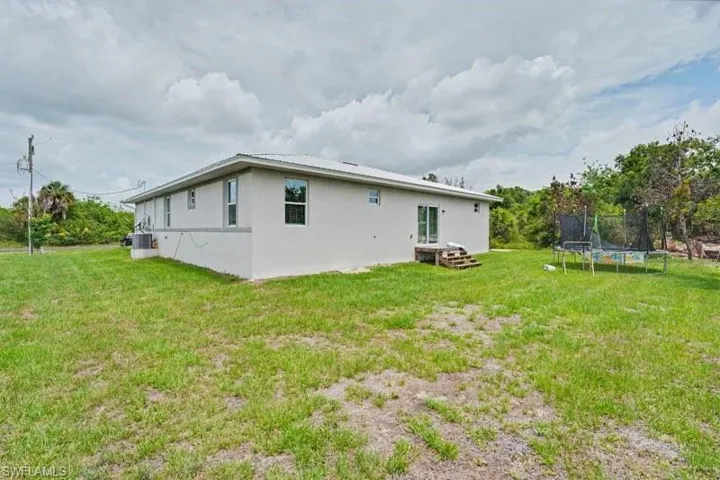 8006 Oakleaf Cir, Labelle, Florida 33935