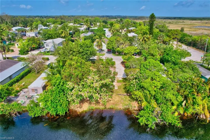 46  Moon Bay  ST, Naples, FL 34114