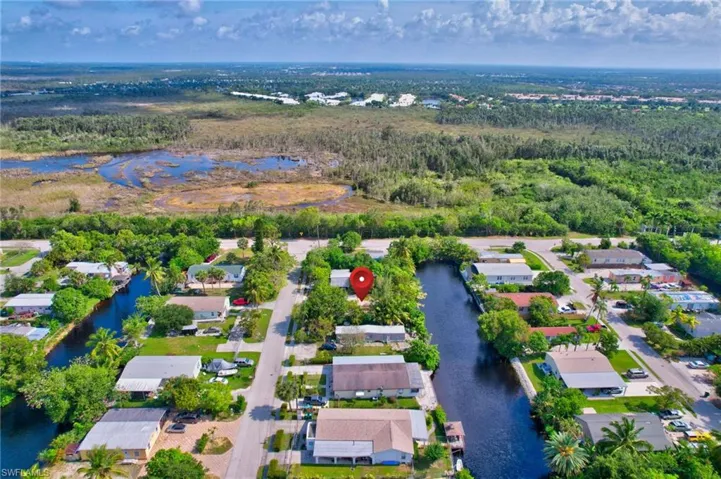46  Moon Bay  ST, Naples, FL 34114