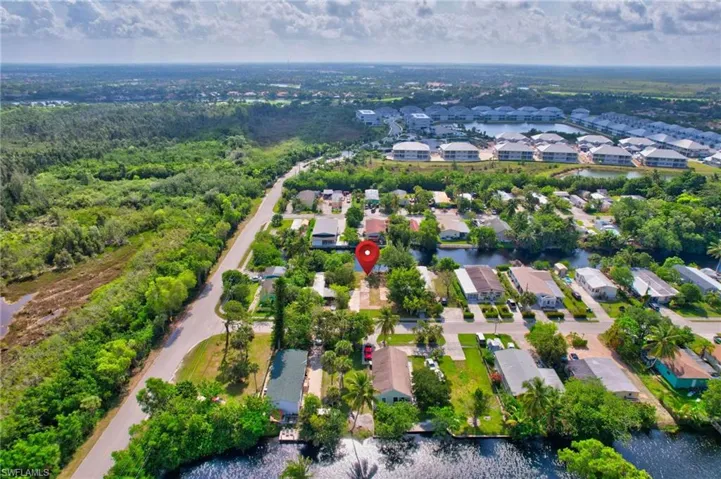 46  Moon Bay  ST, Naples, FL 34114