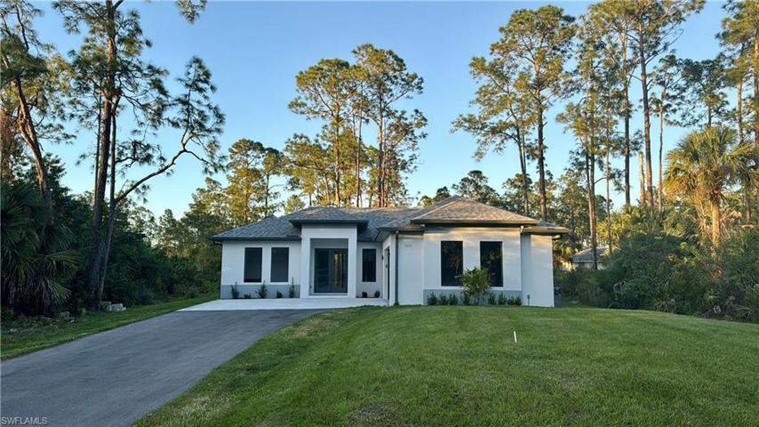 3369  10th NE AVE, Naples, FL 34120