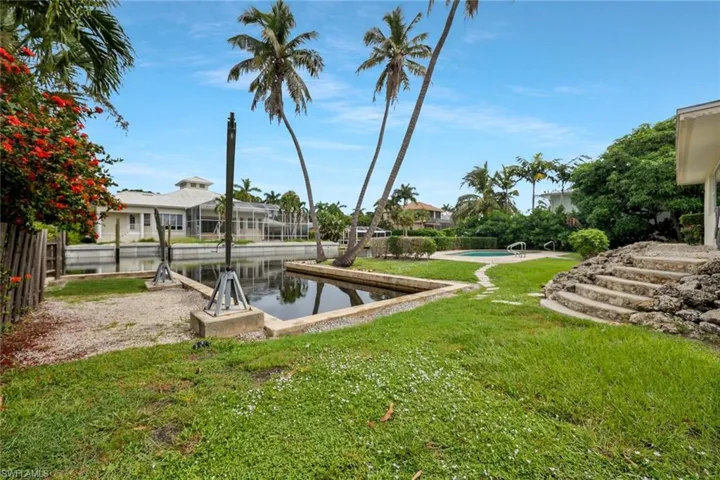 499 16th Ave S, Naples, Florida 34102
