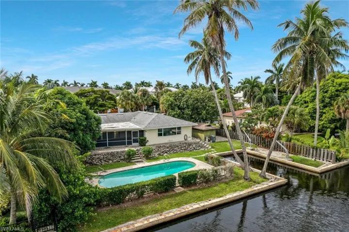 499 16th Ave S, Naples, Florida 34102