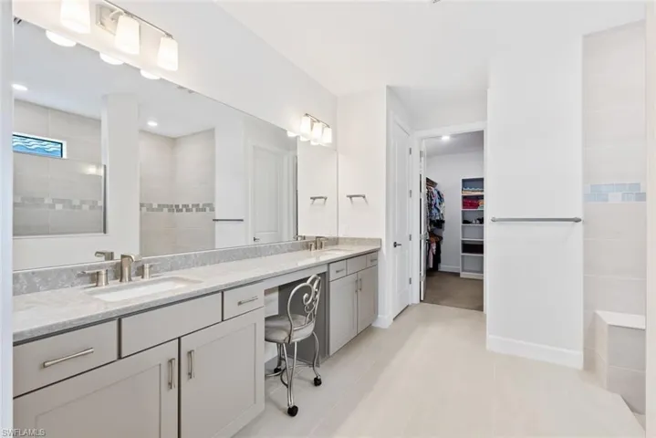 Primary Suite Bathroom