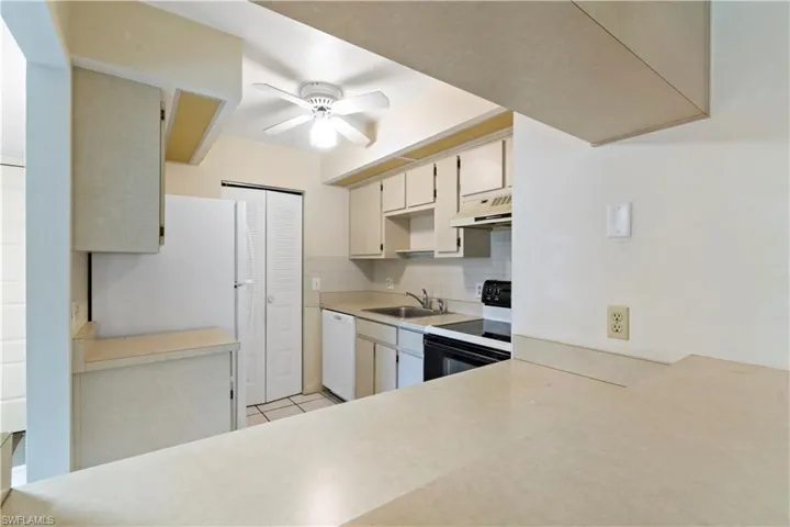 8101 South Woods Circle # 14, Fort Myers Fl 33919
