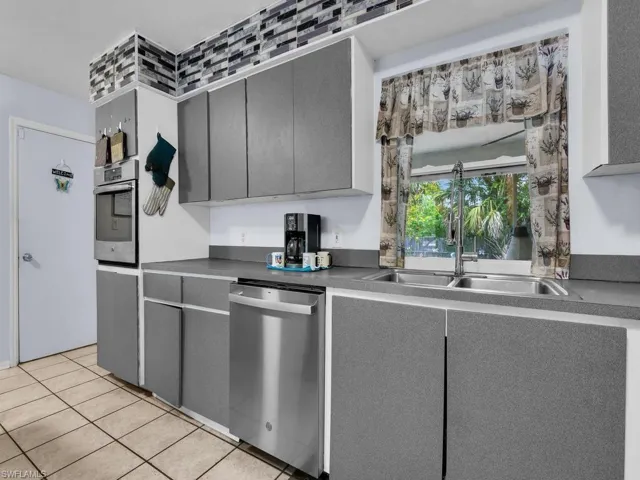 17413  Homewood  RD, Fort Myers, FL 33967