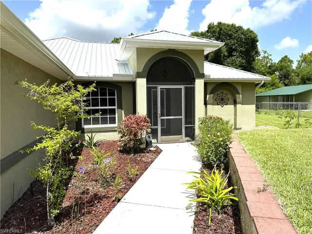 1019  Wells  AVE, Lehigh Acres, FL 33972