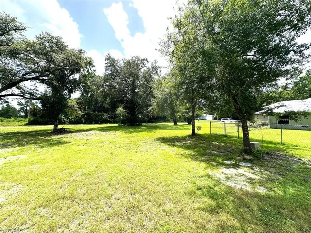 1019  Wells  AVE, Lehigh Acres, FL 33972