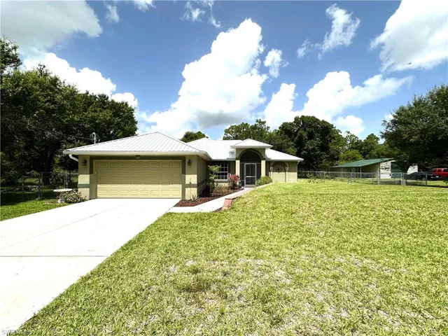 1019  Wells  AVE, Lehigh Acres, FL 33972