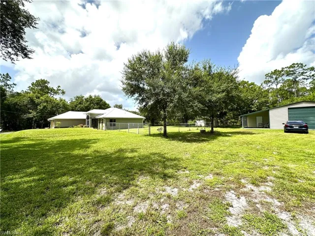 1019  Wells  AVE, Lehigh Acres, FL 33972
