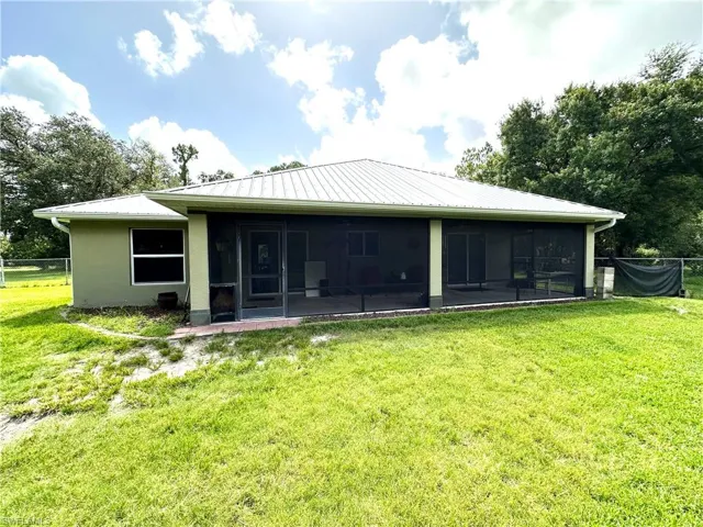 1019  Wells  AVE, Lehigh Acres, FL 33972