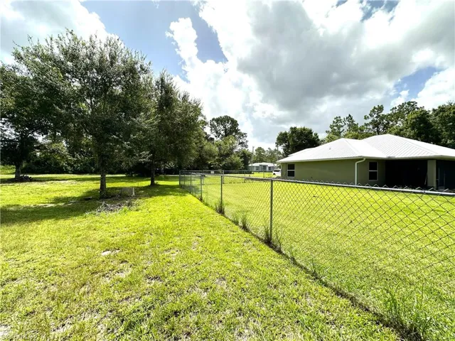 1019  Wells  AVE, Lehigh Acres, FL 33972