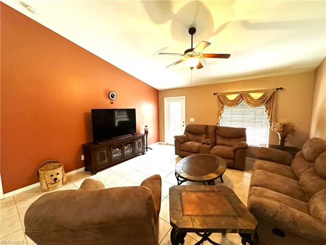 1019  Wells  AVE, Lehigh Acres, FL 33972