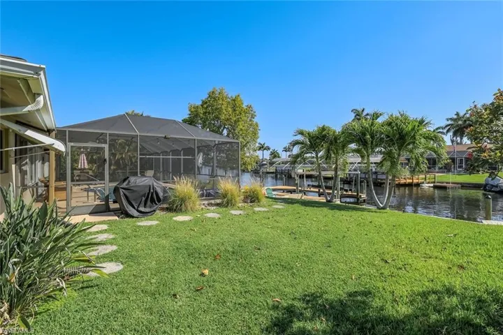 4305 1st Ave, Cape Coral, Florida 33904