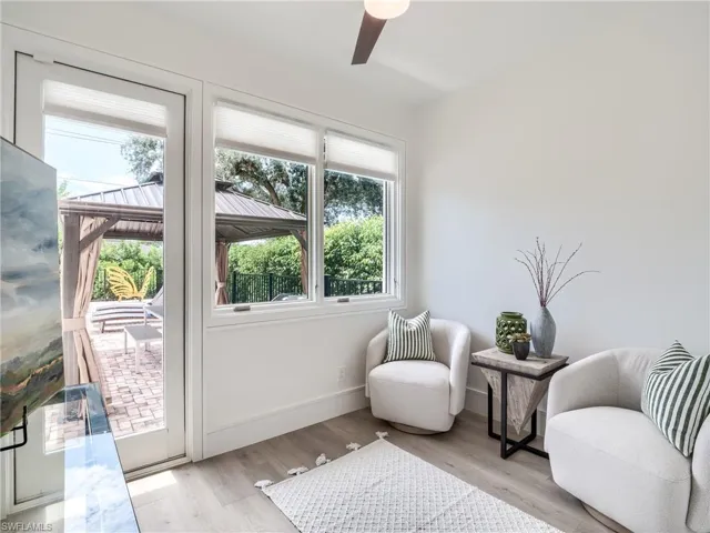 Guest-Suite Sitting Room; tranquil atmosphere