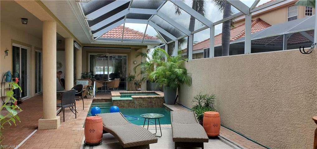 Courtyard, Pool and Spa heated separately