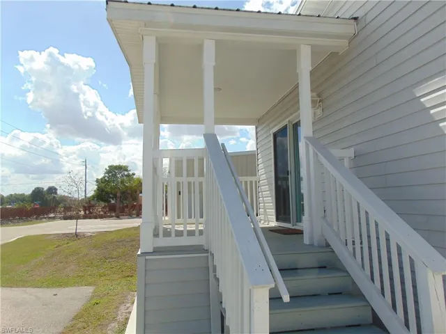 1445 N Bridge  ST, Labelle, FL 33935