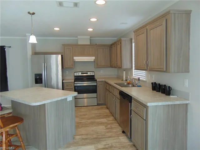 1445 N Bridge  ST, Labelle, FL 33935