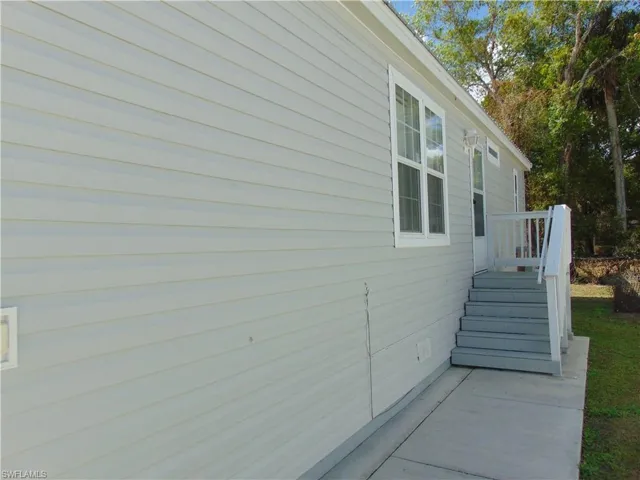 1445 N Bridge  ST, Labelle, FL 33935