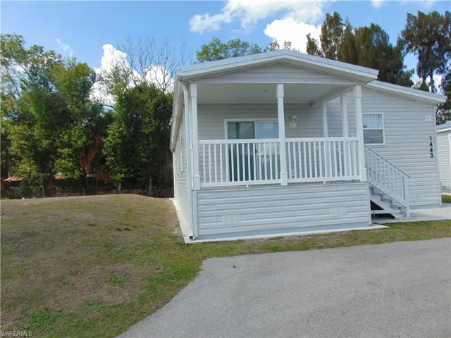 1445 N Bridge  ST, Labelle, FL 33935