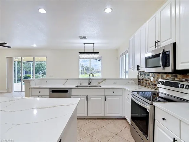 15641 Alton Dr, Fort Myers, Florida 33908