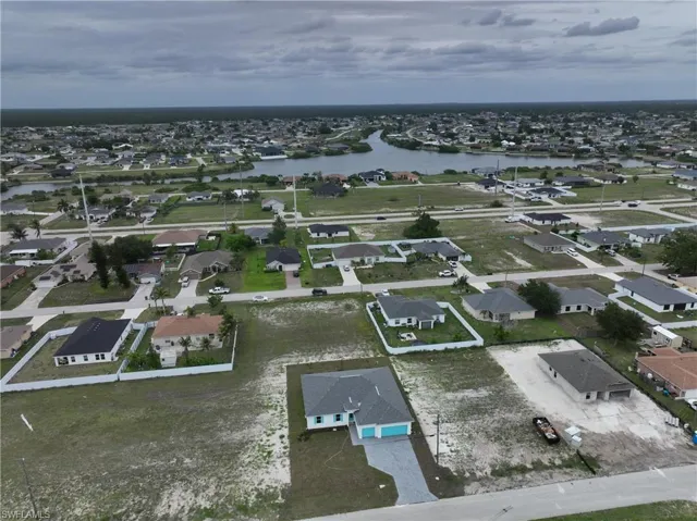 530 Nw 23rd Ter, Cape Coral, Florida 33993