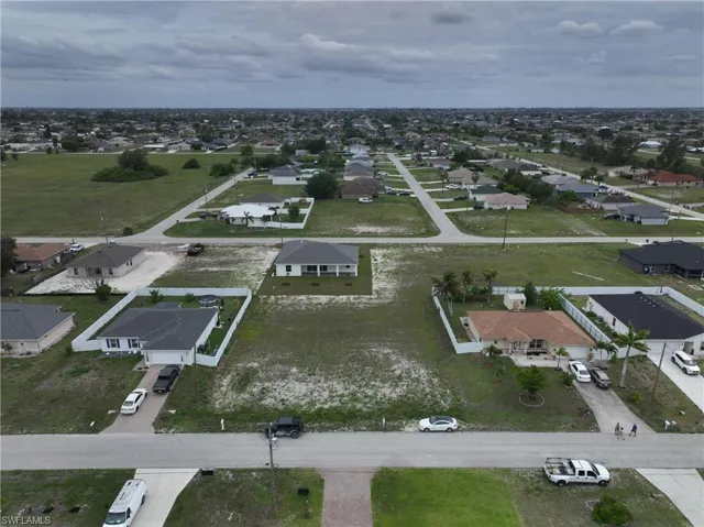 530 Nw 23rd Ter, Cape Coral, Florida 33993