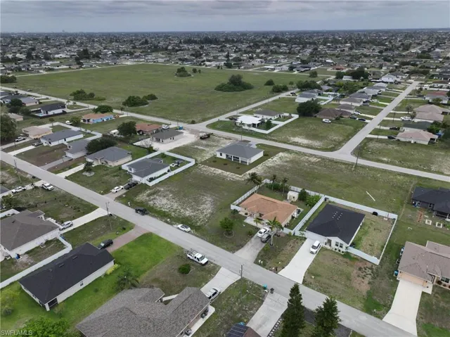 530 Nw 23rd Ter, Cape Coral, Florida 33993
