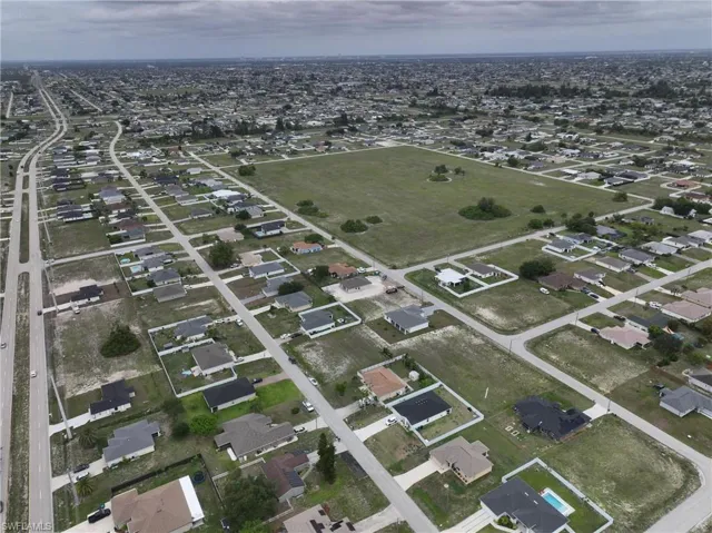 530 Nw 23rd Ter, Cape Coral, Florida 33993