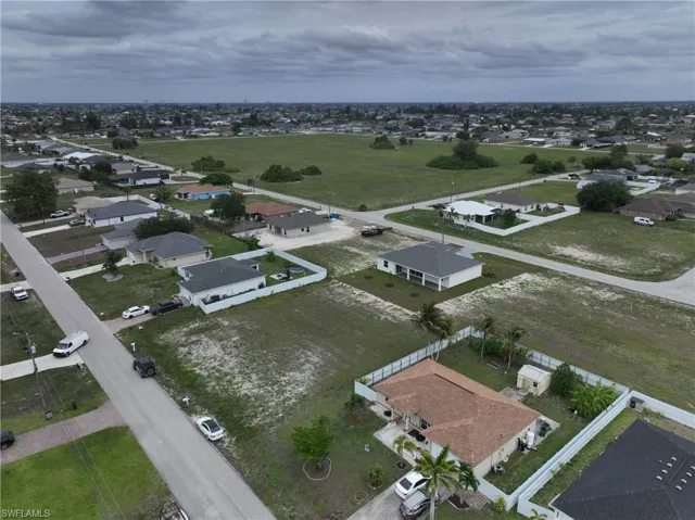530 Nw 23rd Ter, Cape Coral, Florida 33993