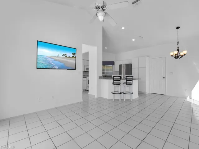 Family Room & Breakfast Nook