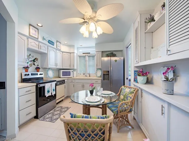 3616  Belair  LN, Naples, FL 34103