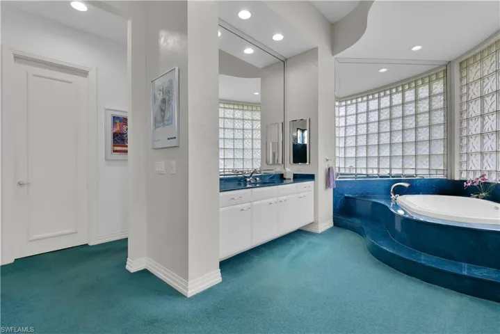 Master Suite Bath
