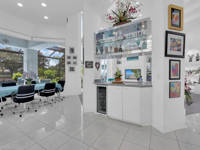 Dry Bar Breakfast Nook w/ Aquarium Window