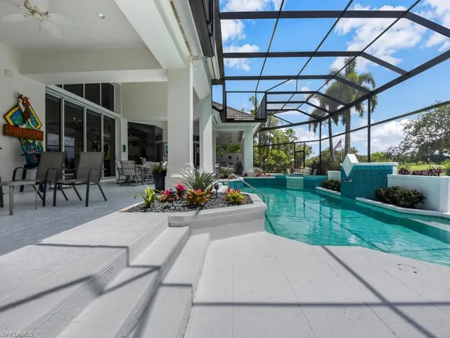 Massive amount of lanai space for entertaining